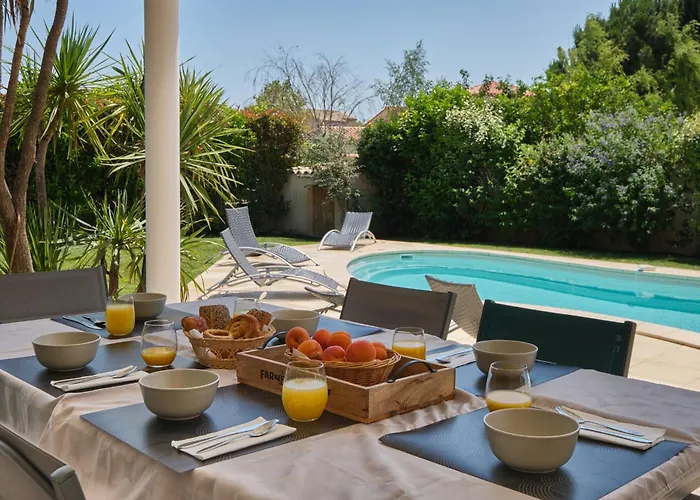 Superbe Recente, Climatisee, Piscine, 10 Mn Des Plages Et Zones Commerciales * Saint-Hippolyte